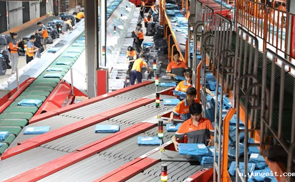 快递包裹分拣机