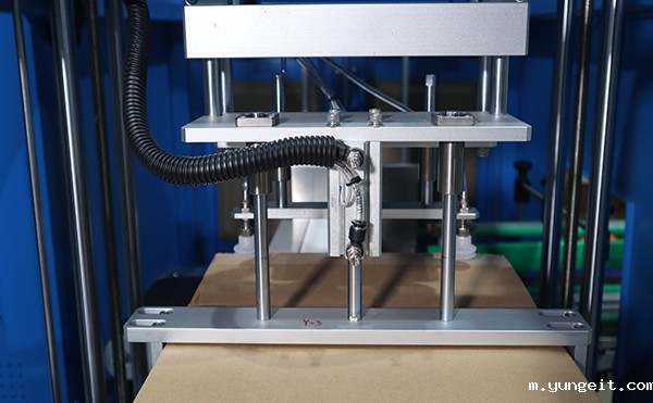 白酒后段包装生产线,betway网页登陆智能包装生产线,包装机